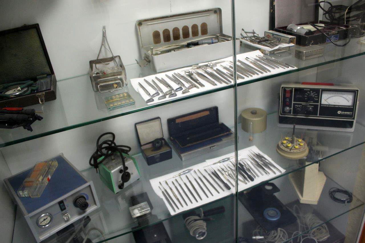 Ophthalmological tools 4.jpg